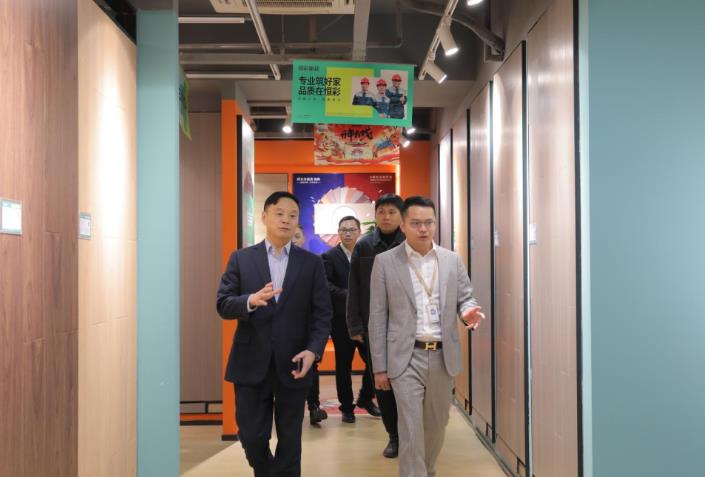 杭州恒彩家装集团交流.jpg