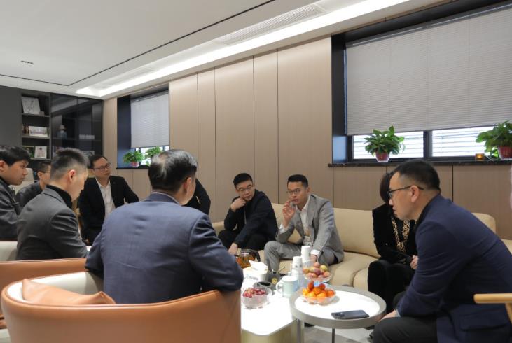 恒彩家装集团参观交流.jpg